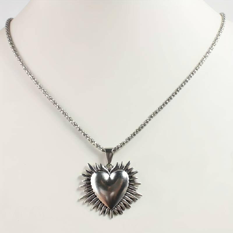 Collier ethnique en argent avec charms